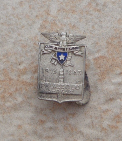 distintivo C.A.I. 1913 / 1963 - PALAZZOLO S-OGLIO