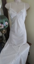 JC PENNEY IVORY satiny nylon MAXI formal long LACY LINGERIE full slip sz 36 USA