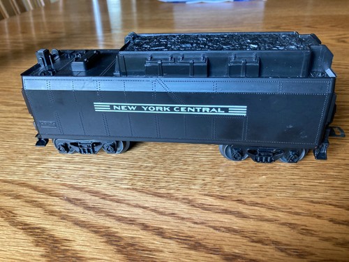 Lionel whistle tender #6466W with Lionel box