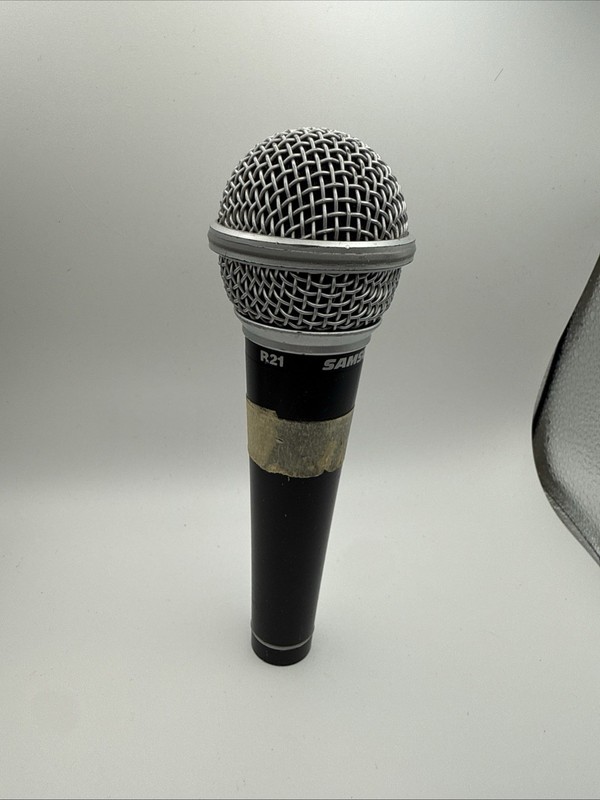 Samson R21 Cardioid Dynamic Vocal Microphone