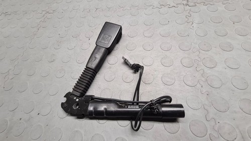 BMW 3 E90 E91 2008 Gurtschloss vorne 9119542