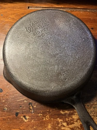 Vintage Wagner Ware Sidney O 1058B #8 Cast Iron Skillet