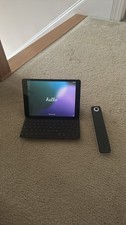 Apple iPad A2197 Bundle