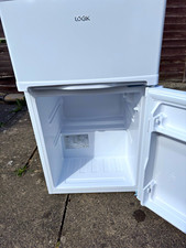 Logik White Freestanding Fridge-Freezer, Bottom Freezer, Manual Defrost, 250L