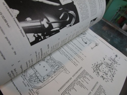 Aston Martin V8 Workshop Manual carbureted model original unused 095 43 0123 - Picture 10 of 17