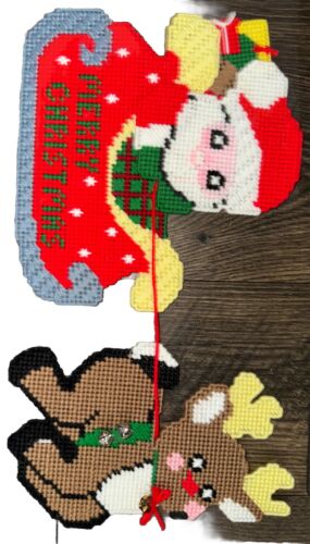 Vintage Handmade Plastic Canvas Yarn Art Santa Reindeer Christmas Decor - Picture 3 of 8