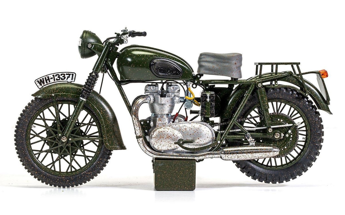 Corgi 1:12 Triumph Motorbike TR6 Trophy The Great Escape Corgi 1:12 Triumph Motorbike TR6 Trophy The Great Escape
