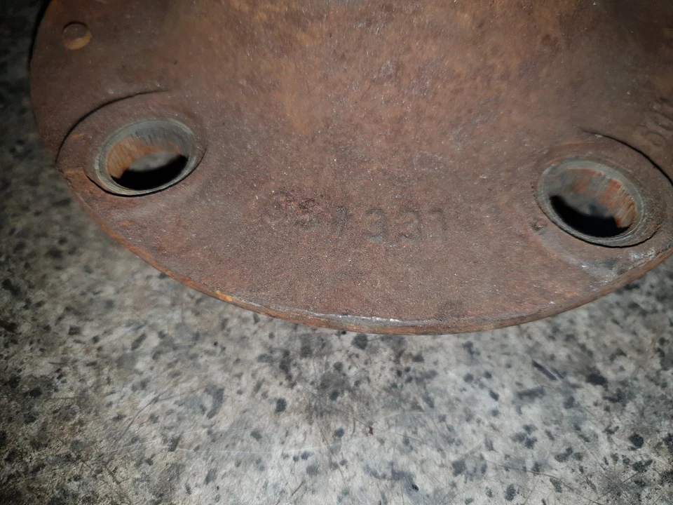 Buje trasero Porsche 944 968 964 (1988-1995) 95133106701 95133160701 Stk01 Foto 2 de 4