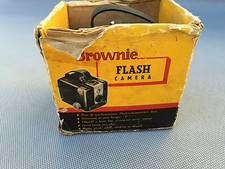 Ancienne caméra BROWNIE flash collection déco vintage french antique camera 