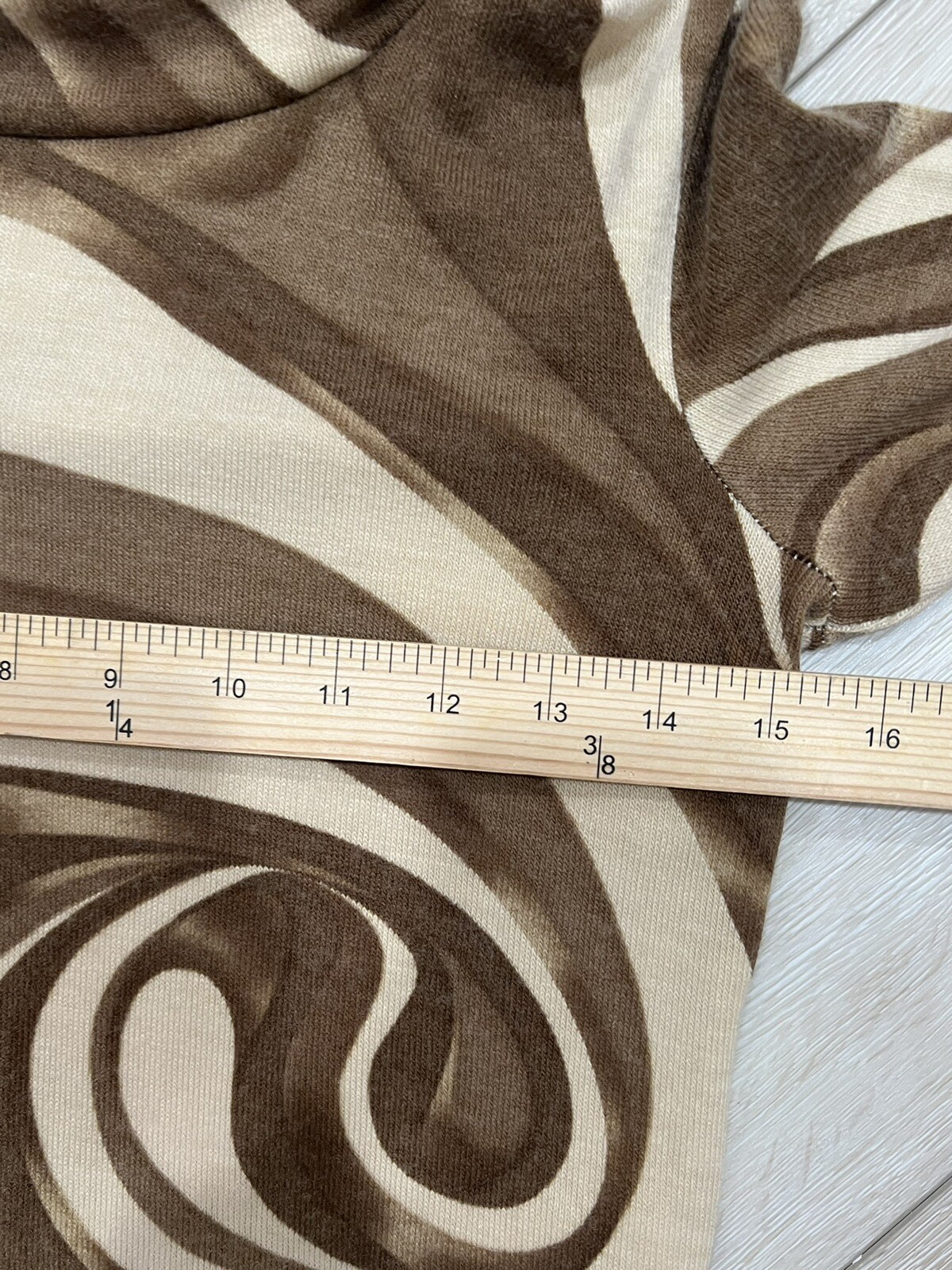 SAINT LAURENT Maglione collo alto Yves StLaurent in bellissime tonalità di marrone e crema.30 S