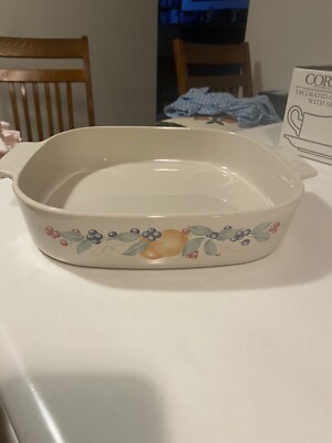 Vintage Corning Ware Abundance A-10-B 2.5 Liter Baking Casserole 10  X 10 