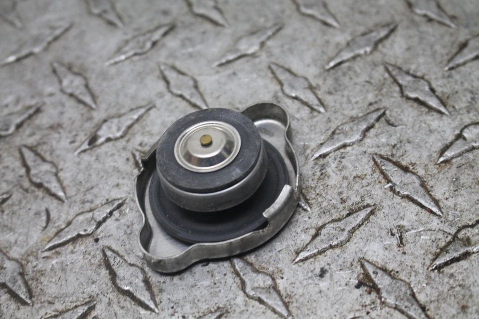 08-10 HONDA ELITE 110 NHX110 RADIATOR CAP - Imagem 2 de 2