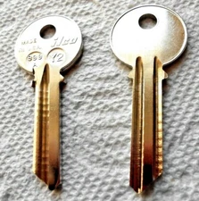     (1)  YALE  Y2     999A  Key Blank  Made by ILCO 