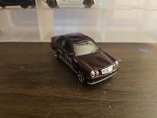 Matchbox Superfast Mercedes-benz E Class Burg...