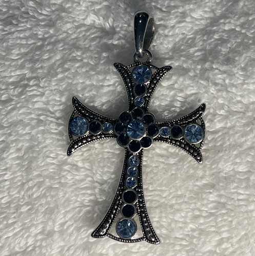 Charm Croce Celtica Tono Argento con Strass Blu Ciondolo Religioso Gioielli - Foto 5 di 10