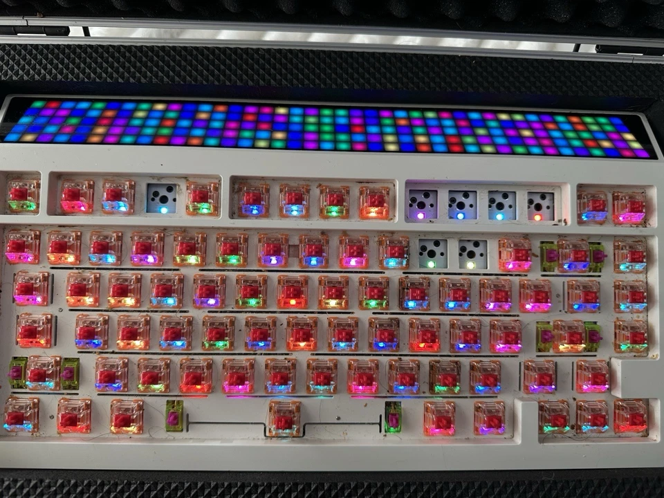 Angry Miao Cyberboard R3 Mechanical Keyboard - CLOUD WHITE EDITION - Barebones - Image 2 of 3