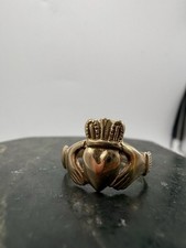 Vintage 9K Yellow Gold Irish Claddagh Ring