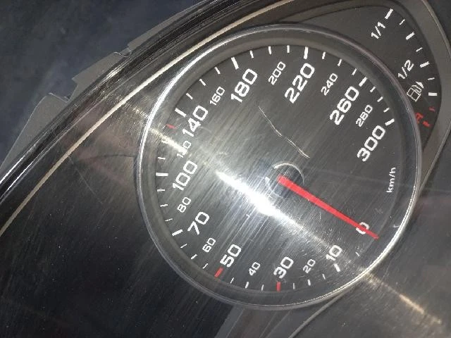 Nuevos grupos de instrumentos Audi A6 TFSI Quattro 2011 Foto 3 de 4