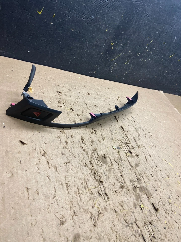 Toyota Yaris HB 2007-2011 moldura izquierda izquierda bisel panel tablero central T8911 DG Foto 2 de 4