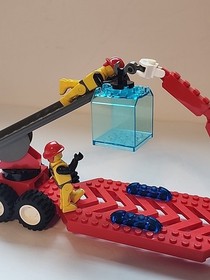 Lego 4609 Fire Attack Team w/Minifigs including Jack Stone