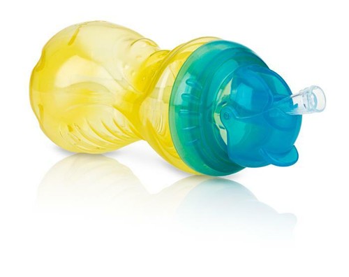 Copa flip-it Nuby sin derrames - resistente a fugas - más de 12 meses - 10 oz/300 ml - libre de BPA - Imagen 2 de 12