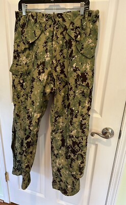 US Navy Working Uniform NWU Small Regular Trousers Camo Gore-Tex 