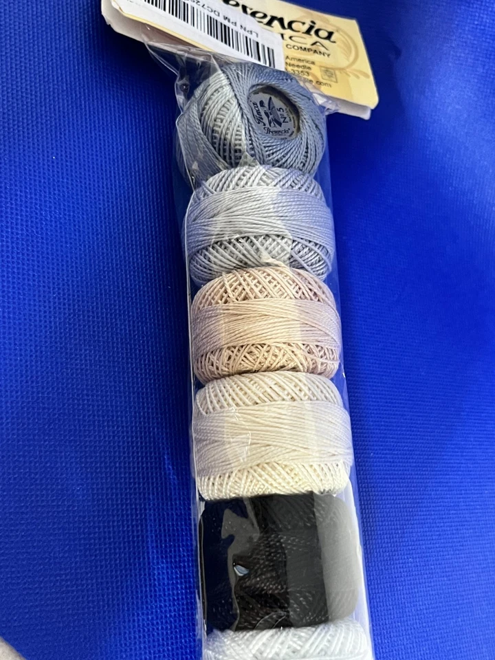 Presencia America 8 wt, Neutral Thread Sampler - Image 3 of 4