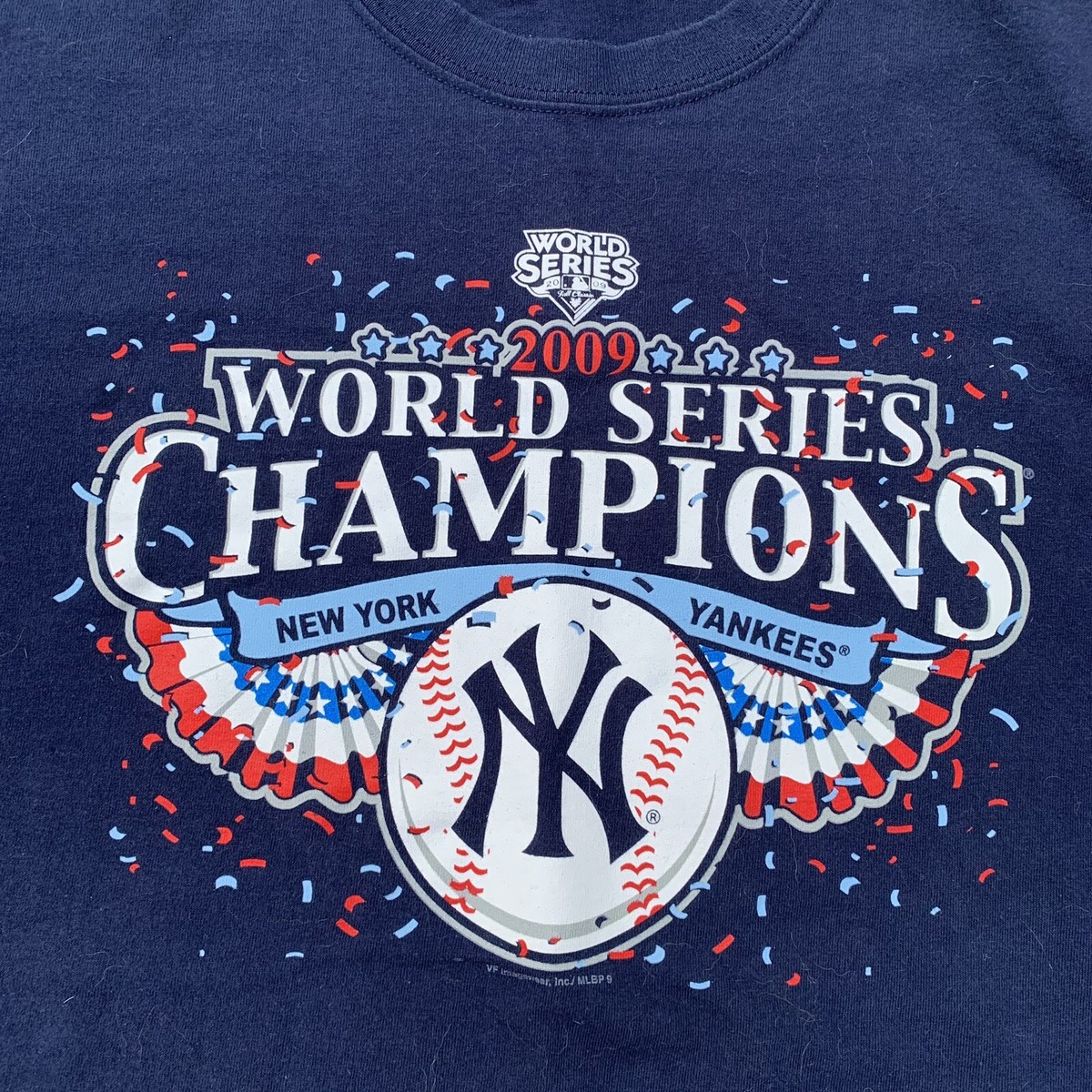 New York NY Yankees 2009 World Series Champions T-Shirt