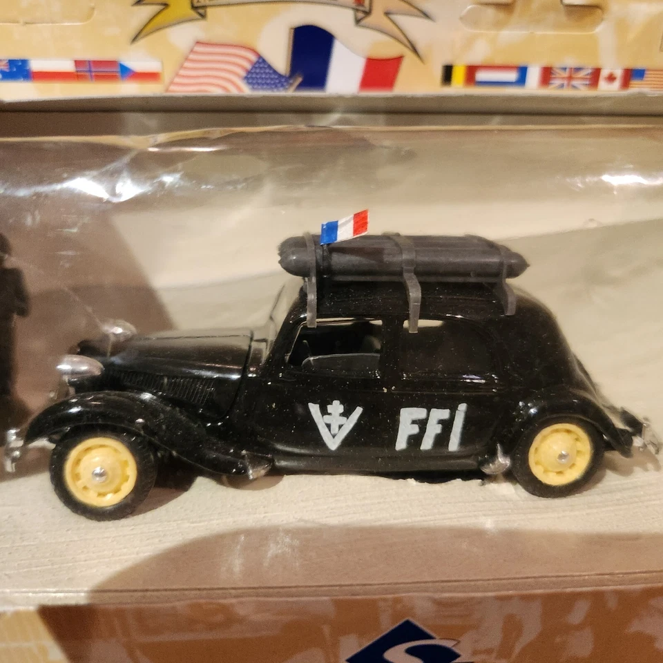 NUEVO Diecast Solido, Coche Citroen Traction Ffi Negro (Regalo Hachette Militar) Foto 3 de 4