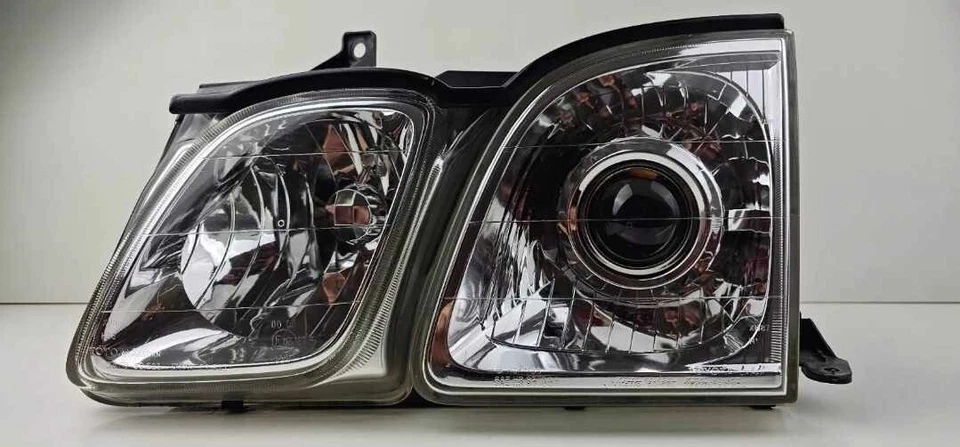 FARO IZQUIERDO PASAJERO TOYOTA LANDCRUISER CYGNUS 100 UZJ100 1998-2007 Foto 2 de 4