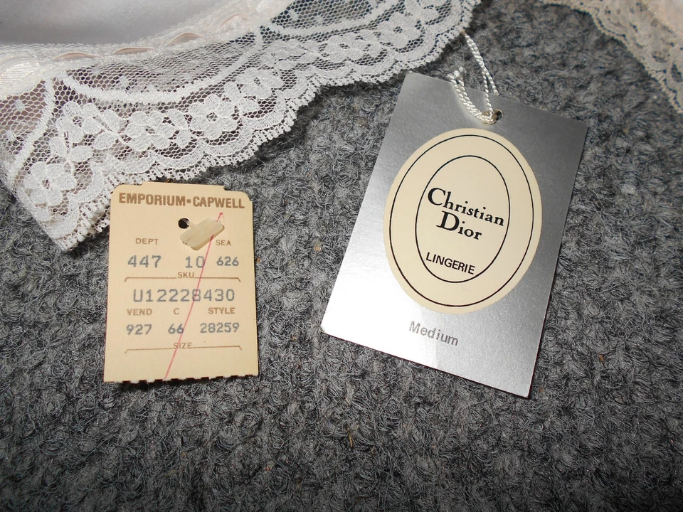 LENCERÍA CHRISTIAN DIOR DE COLECCIÓN AÑOS 80 ¡NUEVA! MUJER MEDIANA ROSA NYLON Y ENCAJE TOP Foto 4 de 4