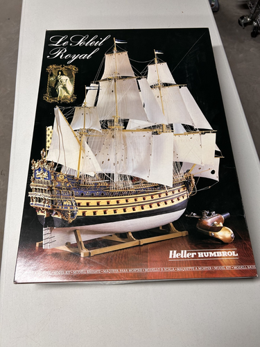 Le Soleil Royal Vintage 80's 1100 Heller Humbrol Model Ship Kit | Model