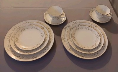 10 Pieces Discontinued Noritake Annabelle Fine China Set for 2