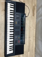 Yamaha PSS-280 PortaSound Vintage FM Electronic Keyboard 49 Mini Keys Stereo