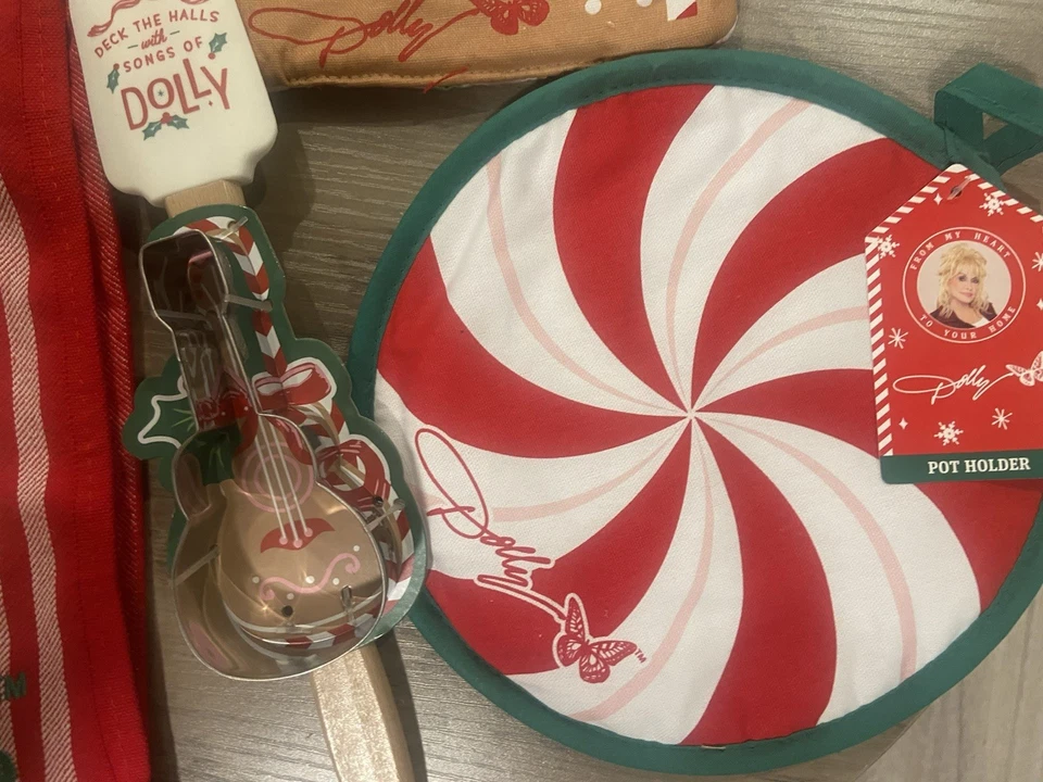 Dolly Parton Accesorios de Cocina Navidad Cortador de Galletas Juego de Guitarra! Foto 4 de 4