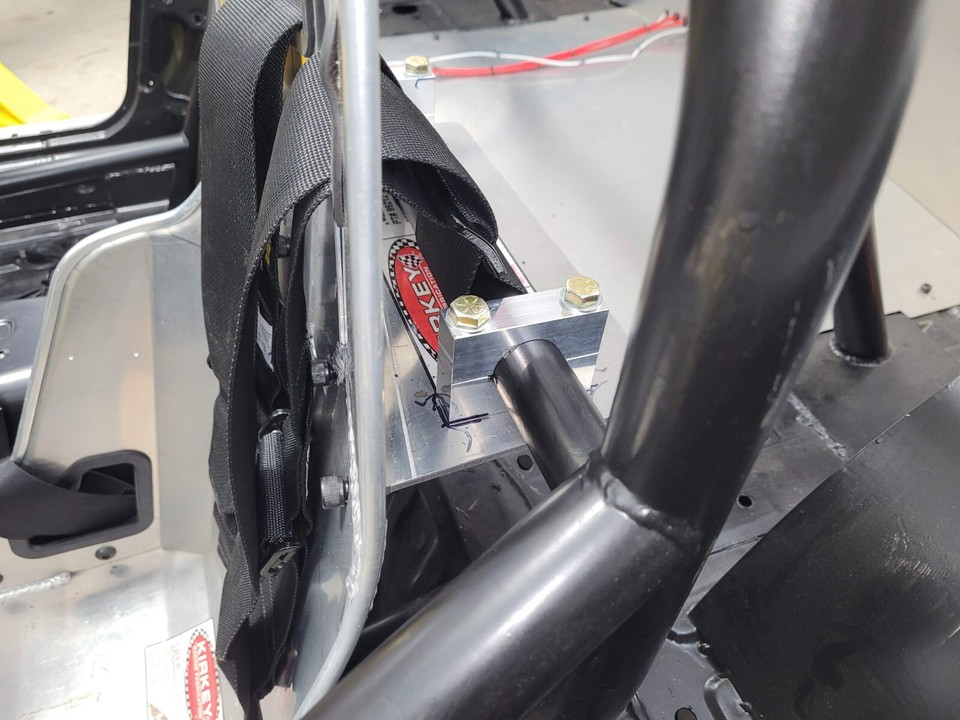 SEAT BACK BRACE MOUNT INSTALATION KIT BILLET CNC FITS KIRKEY UNIVERSAL