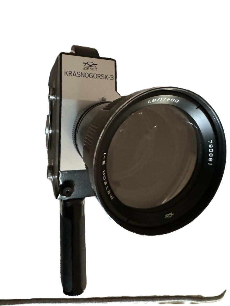 Working KRASNOGORSK-3 16mm Movie Camera, K-3 with Case 70s Working KRASNOGORSK-3 16mm Movie Camera, K-3 with Case 70s