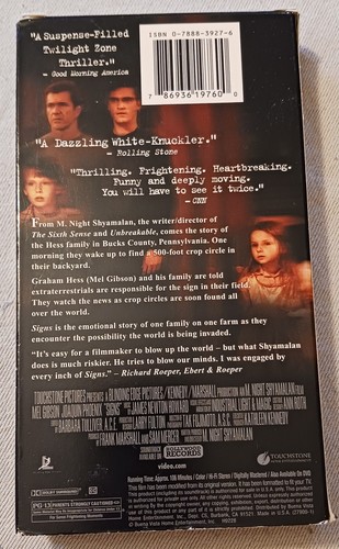 Signs VHS Mel Gibson Joaquin Phoenix M. Night Shymalan TESTED - Picture 2 of 5