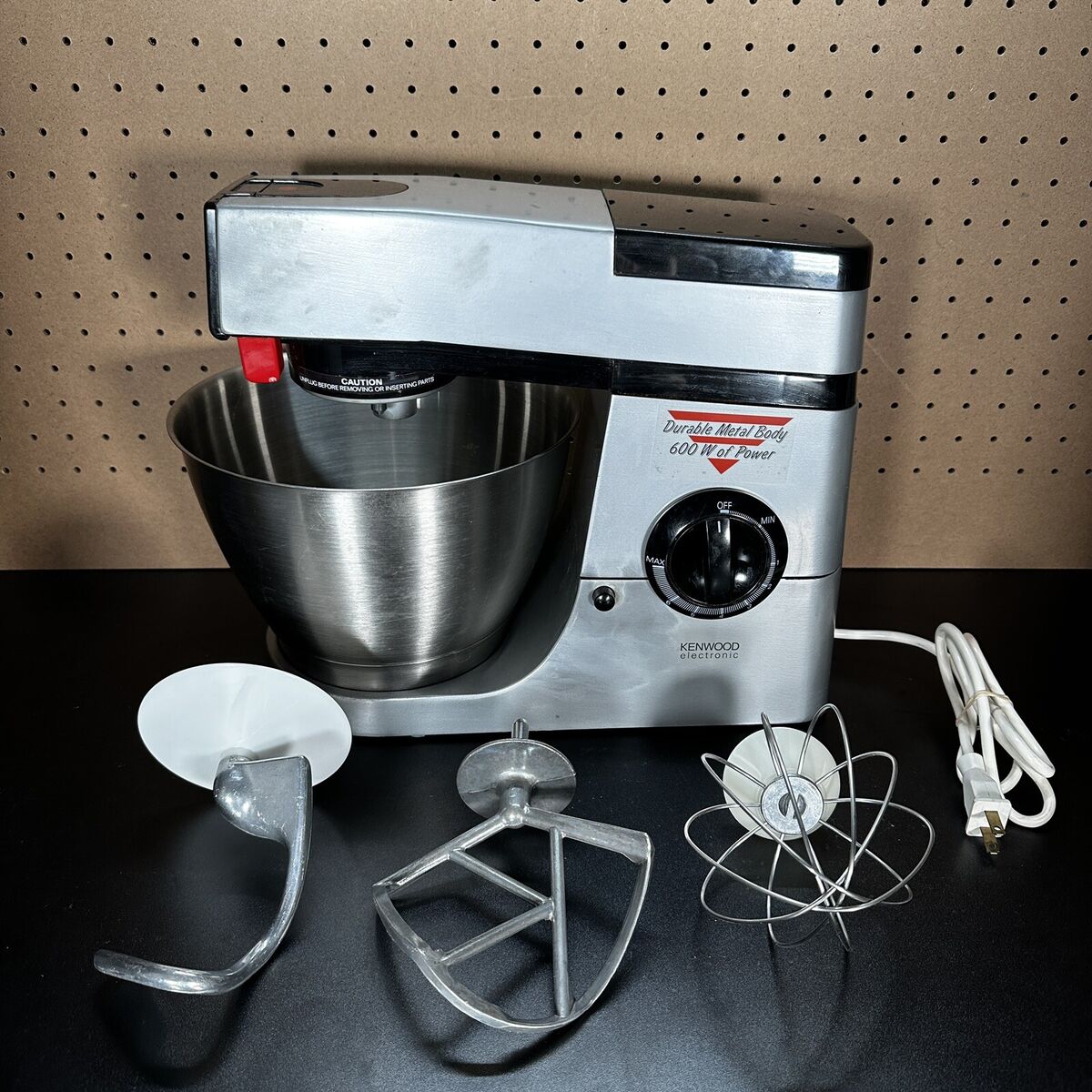 snack udsættelse Nyttig Kenwood Chef KM220 600W Stand Mixer With Bowl and 3 Attachments - Works  Great! | eBay