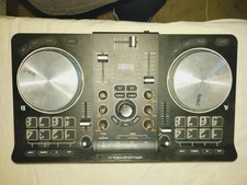 Hercules Universal DJ Double Deck Controller, Loop/Sampler FX, Black/Silver