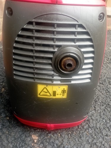 Honda EU10i Portable Generator - Picture 4 of 9