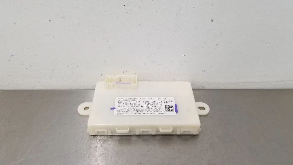 14 MERCEDES BENZ E63 AMG W212 MULTIFUNCTION KEYLESS GO CONTROL MODULE 2129000528 - Image 2 of 4