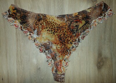 Lise Charmel String , Collection Eprise, Spitze, Gr. 48, Bunt, **NEU**