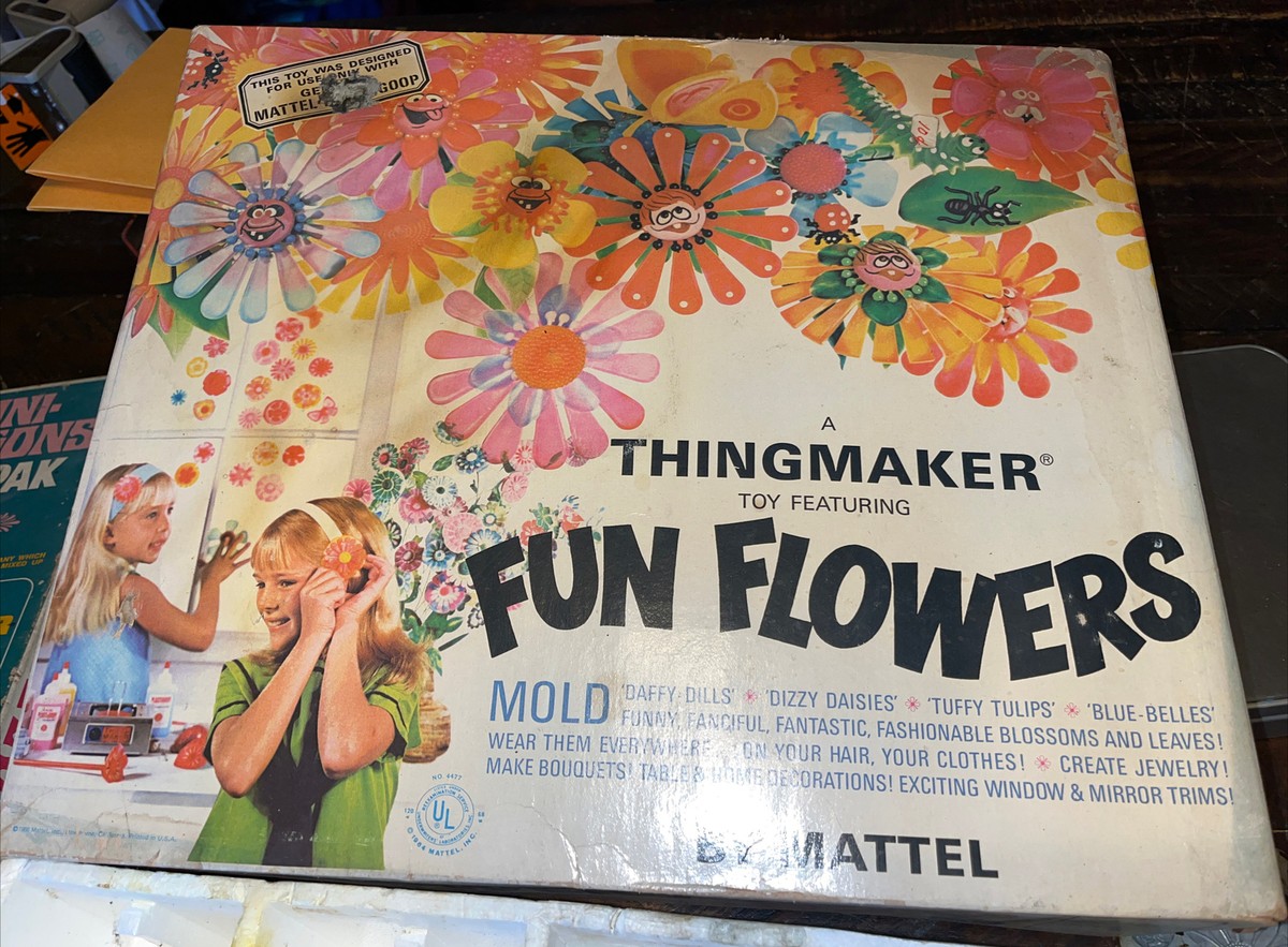 Vintage 1966 Mattel Thingmaker Fun Flowers Set Working with 7