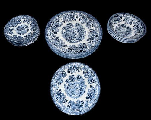 20 Piece Churchill England Blue Willow Blue White Dinnerware Set Plates Bowls