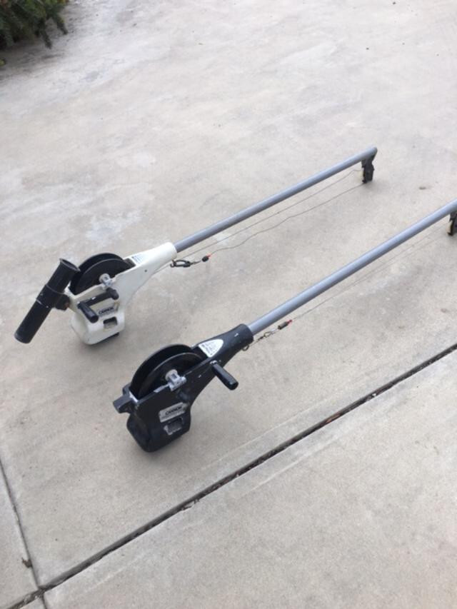 Pair of Used Cannon UniTroll 6 Manual Downriggers with Mounting Bases eBay