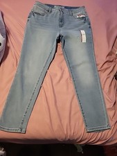 Time and Tru Women's High Rise Skinny Jeans Light Blue Denim Size 14 Petite