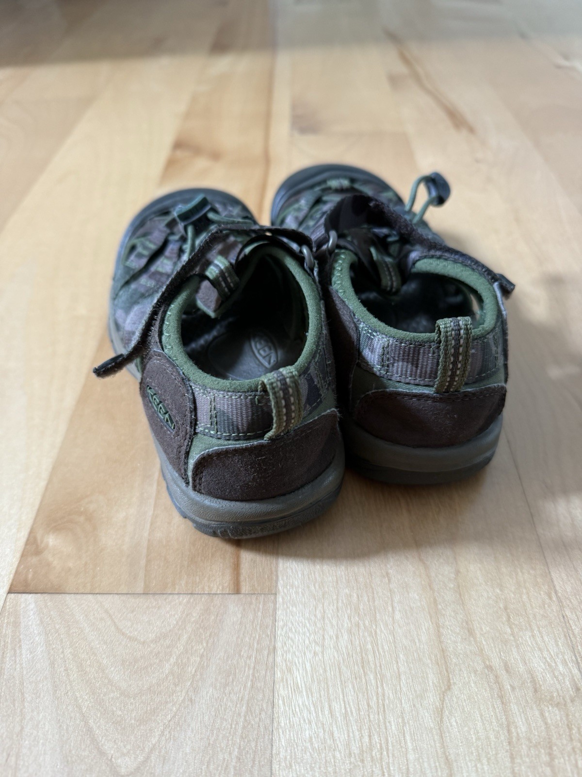 Scarpe da acqua Keen Newport sandali mimetici da ragazzo H2 grandi sport giovanili taglia 2 marrone 1016595