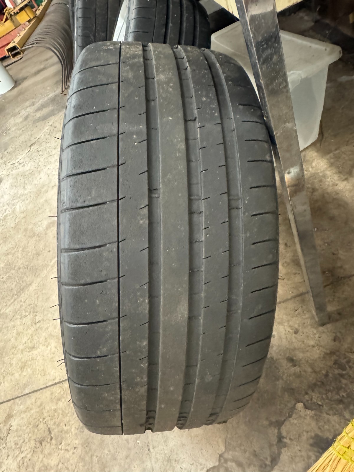 Ferrari 458 Italia COUPE/SPIDER OEM 20x8.5 20x10.5 Wheels and Tires Set 4 Silver