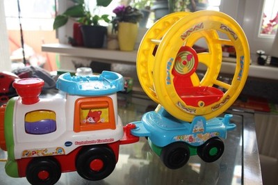 Kinderspielzeug Zug Mit 1 Anhänger  Vtech Kunterbunte Eisenbahn